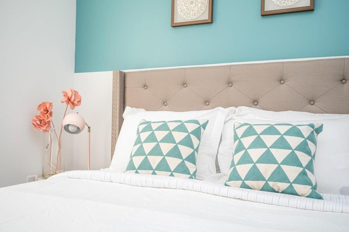 Hébergement de vacances Brand-new Parkview With Balcony In Old Fourth Ward 542blvd *